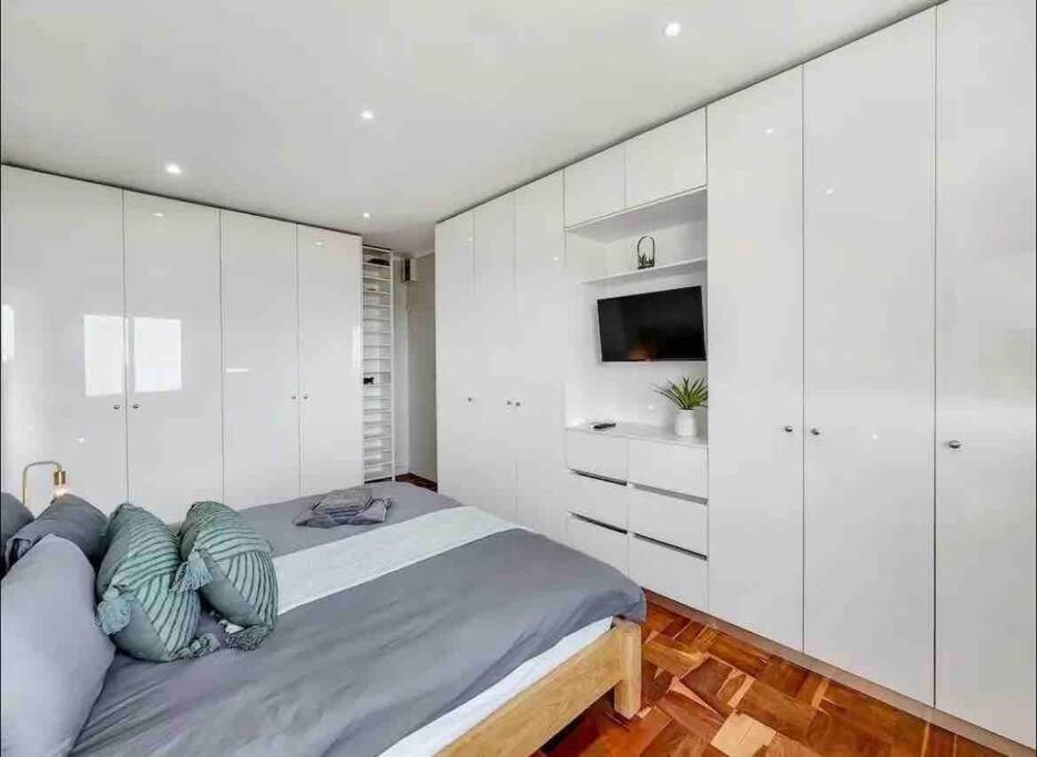 Front Bliss + Inverter+parking Apartment *